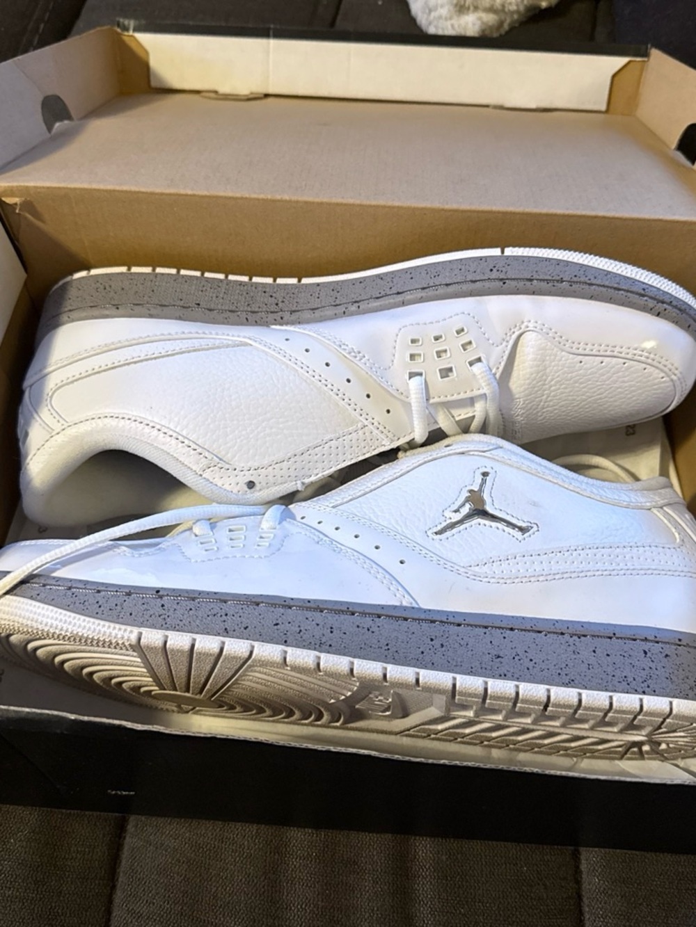 Jordan Low-Top Sneakers in White and Gray Speckle